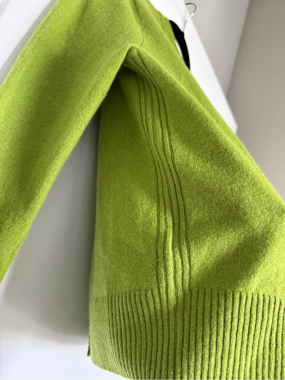 NWT J. CREW Women's Perfect Cashmere Cardigan August Peridot Size Extra Small XS - Picture 6 of 16